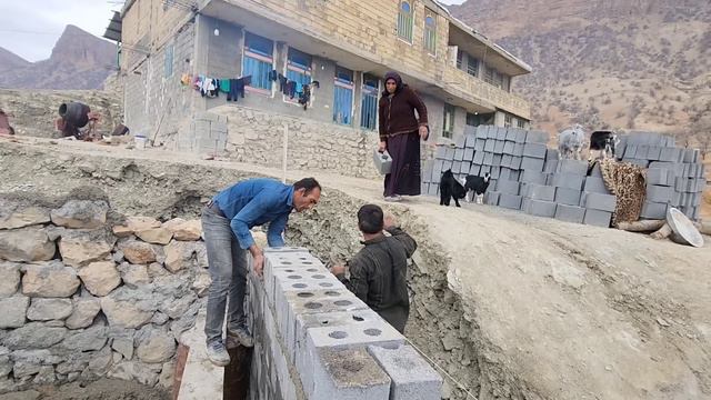 Nomadic Documentary: Building A Home With The Help Of Mirza Relatives In The Cold Winter