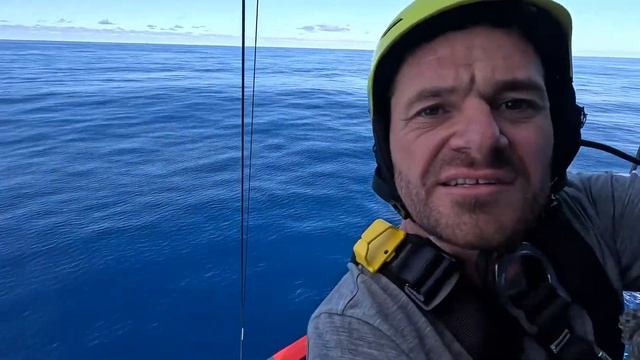 Petit tour en haut du mât d'Actual Ultim 3 смотреть онлайн
