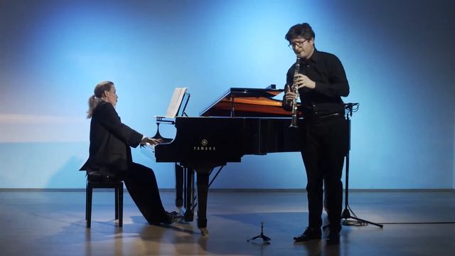 Арина Ваганова и Никита Ваганов: К. Дебюсси - Первая рапсодия для кларнета и фортепиано смотреть онлайн