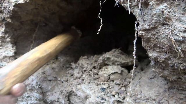Amazing Video Fishing River. Catch Underground Dry Place Deep Hole Big Fish | Primitive Food HK смотреть онлайн