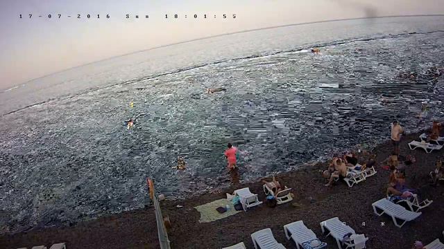 Вебкамера "Пляж Дубны". Запись 17.07.2016 18:01:30 смотреть онлайн