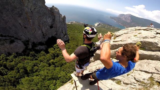 Александр Роупджампинг в Крыму с командой Скайлайн смотреть онлайн