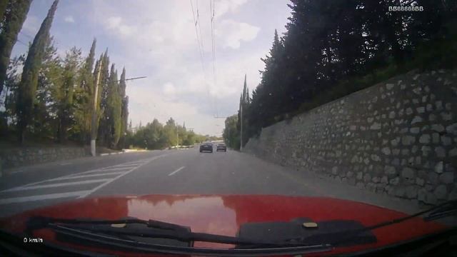 Дорога Алушта - Ялта. Не нарушайте правила ПДД смотреть онлайн