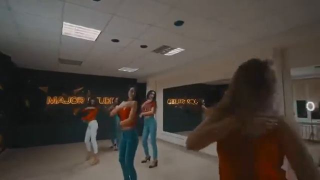 Bachata LadY Style - женственный танец смотреть онлайн