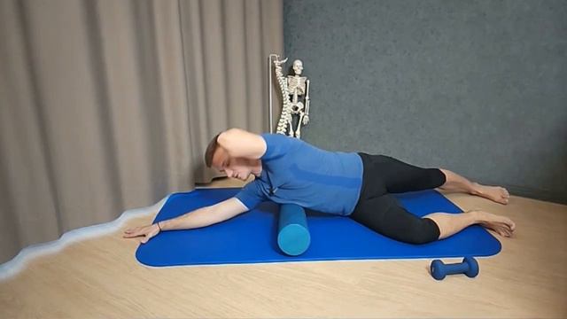 Пилатес с роллом для расслабления спины и улучшения осанки смотреть онлайн