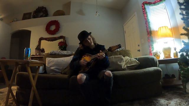 A Bard Shreds on a Mandolin смотреть онлайн
