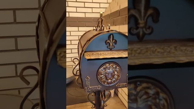 Кованый почтовый ящик