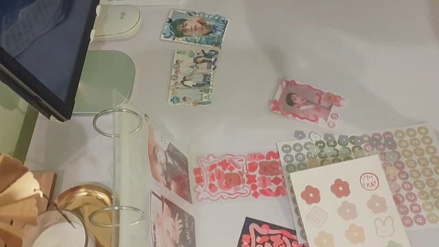 k-pop vlog | (Astro) decorate photo cards , unboxing switch on (off version) album,CD player music смотреть онлайн