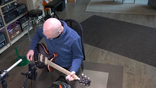 Boss ES-8 totally insane Mega Board - A few sounds... смотреть онлайн