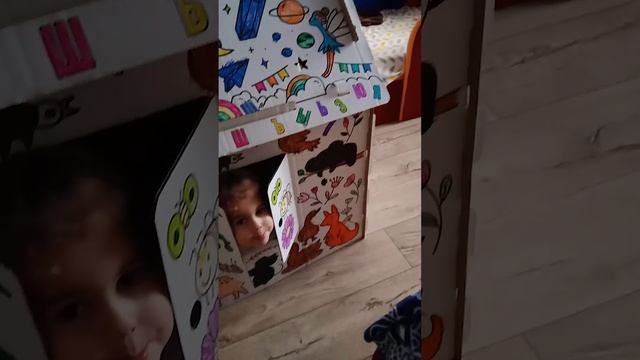 Картонный домик. Последний штрих! смотреть онлайн