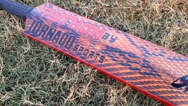 PYTHON TAPEBALL BAT - BEST IN PAKISTAN смотреть онлайн