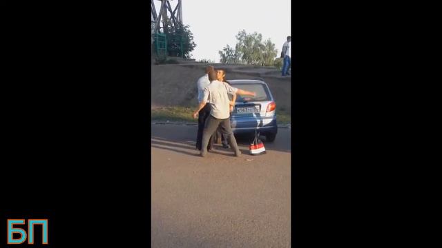 КАК В САЛАВАТЕ ВЕДУТ ПЕРЕГОВОРЫ С ПОЛИЦИЕЙ смотреть онлайн