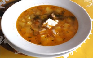 Рецепт рассольника по-россошански без перловой крупы, нужен только картофель.