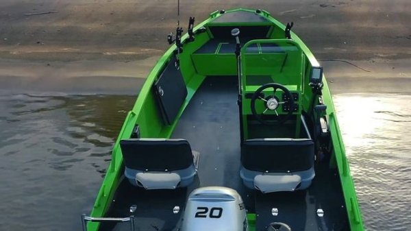 Волжанка 42 Скаут под мотором Honda BF20