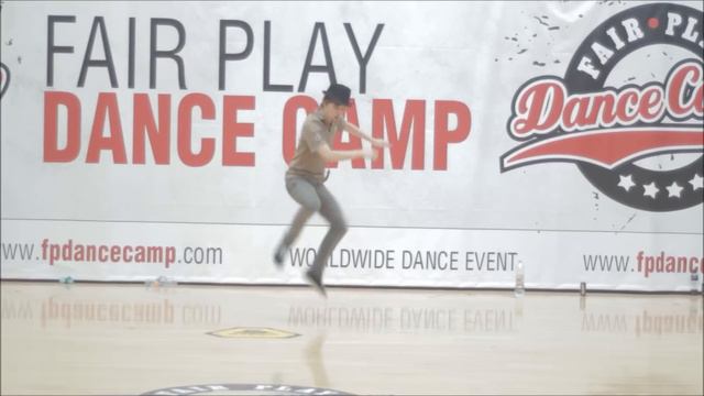 Maciej Cielecki - Lupe Fiasco "I Don't Wanna Care Right Now" choreo смотреть онлайн