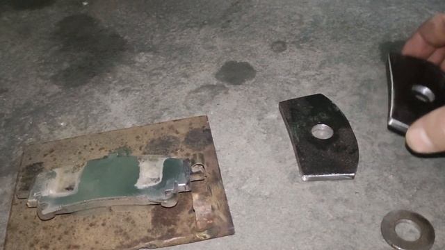 Самоделка. Как вдавить поршень суппорта. Такая штука должна быть в каждом гараже. смотреть онлайн