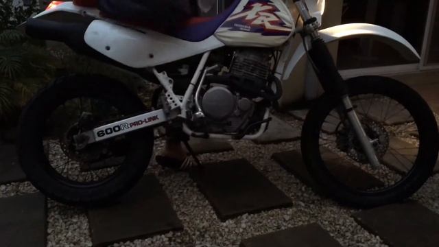 Honda xr 600 Impecable!! смотреть онлайн