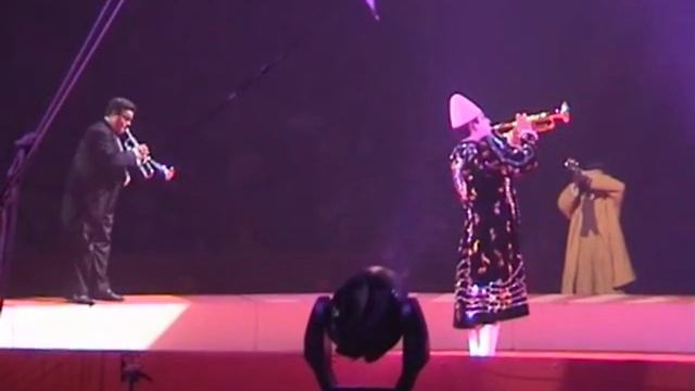 Totti Alexis & Les Rossyann festival de Grenoble - "Oh mein Papa" смотреть онлайн