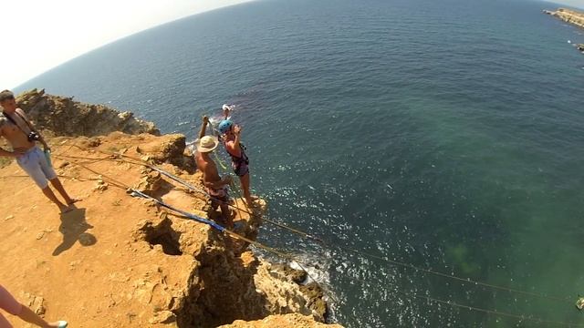 Сахарная Головка на Мысе Фиолент прыжки с веревкой в Крыму с командой Skyline смотреть онлайн