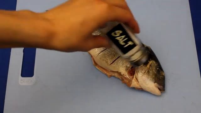 Рецепт приготовления запечённой дорады с лаймом в мультиварке VITEK VT-4214 R