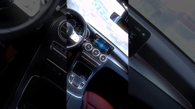 Mercedes-Benz GLC 300 смотреть онлайн