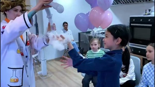 Научное шоу в клубах виртуальной реальности VR PLANETS