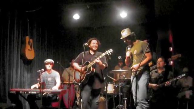 Amos lee and Mutlu смотреть онлайн