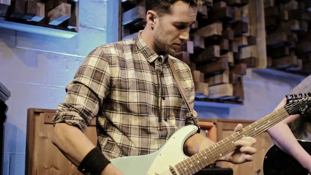 Elle Wolf - Reptilla (The Strokes cover) смотреть онлайн