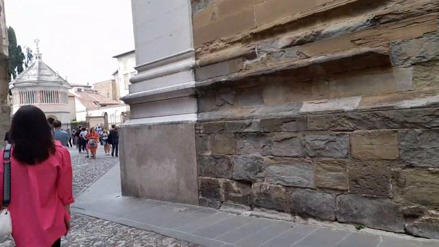 Верхний город, Италия. "Топ 3 страны уюта". 2 страна. 🇮🇹 смотреть онлайн