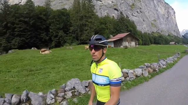 Inline skating (skeeleren) in the Swiss Alps: Jungfrau view! смотреть онлайн