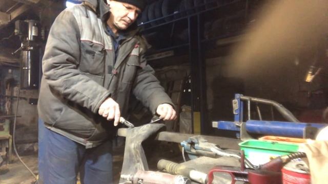 Ремонт ?камеры колеса. смотреть онлайн