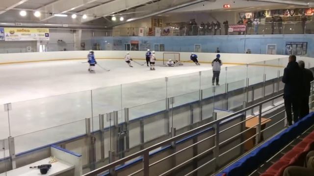 Гол в ворота "Смоленск" II Хоккей смотреть онлайн