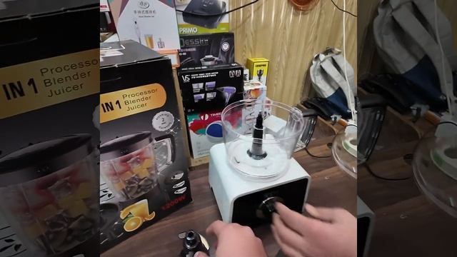Lot Imported Sinbo 7 in 1 Food Precessor, Blender & Juicer смотреть онлайн