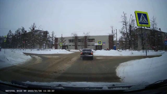 Видеорегистратор NAVITEL R450 NV день 2 смотреть онлайн