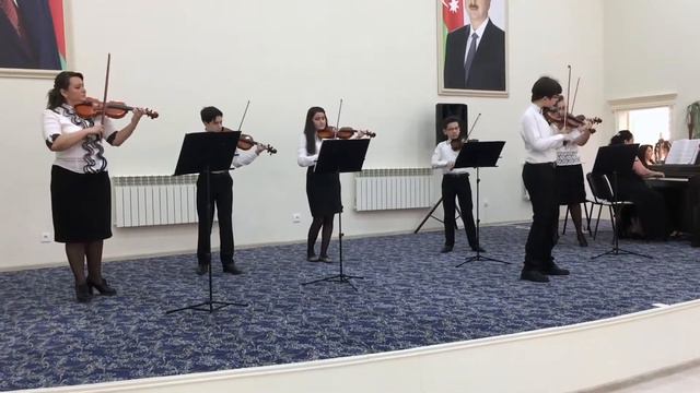 "Чардаш" Альберто Курчи - Ансамбль скрипачей школы №3 имени Саида Рустамова г. Сумгаит смотреть онлайн