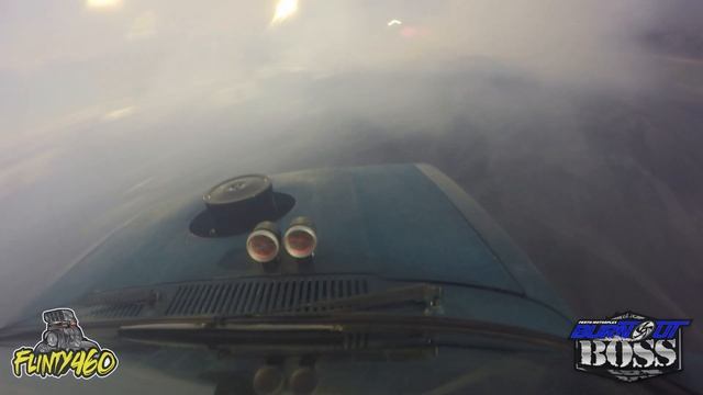302 WINDSOR CORTINA "MAGGOT" RIPS IT UP AT BURNOUT BOSS смотреть онлайн