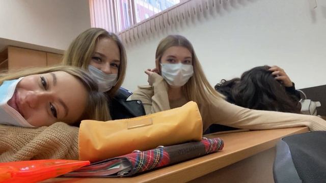 ПЕРВЫЙ ДЕНЬ В УНИВЕРСИТЕТЕ//Мое впечатление, пары и домашка смотреть онлайн