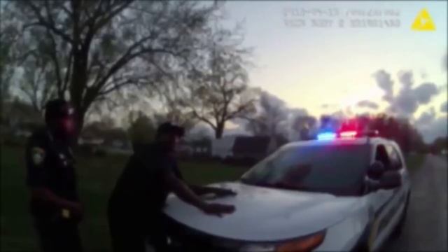 (Must see) DIRTY COPS! HOW I BECAME THE TARGET (2) смотреть онлайн