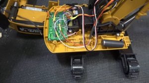 Делаем ТЯЖЕЛЫЙ и МОЩНЫЙ экскаватор ... Тюнинг Huina 1550. Upgrade rc excavator