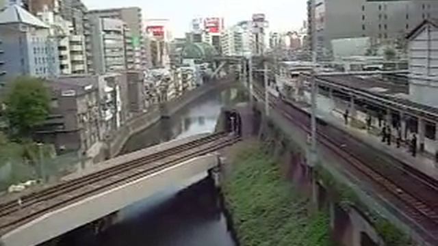 聖橋からの光景 View from Hijiribashi Bridge смотреть онлайн