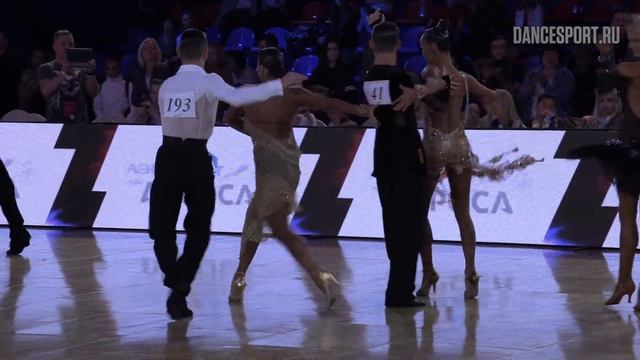 Iakov Predko - Polina Astakhova RUS, Samba | ROC 2018 WDSF Open Youth Latin смотреть онлайн