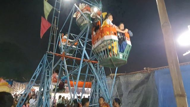 Piglu and Pihu First Giant Wheel 29102023 during Durga Puja