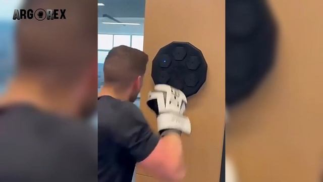 Smart Music Boxing Machine смотреть онлайн