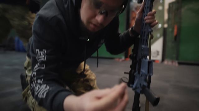 AR15 против CАЙГИ смотреть онлайн