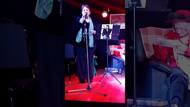 Malva Bengua en Sala AMIGOS DEL ARTE (MONTEVIDEO URUGUAY MAYO 2022 PARTE 2) смотреть онлайн