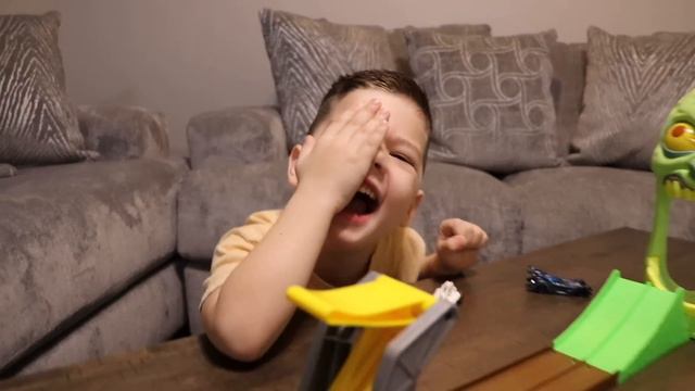 ZOMBIES in MY HOUSE! Caleb & Mommy Play with MONSTER JAM ZOMBIE RACE TRACK! смотреть онлайн