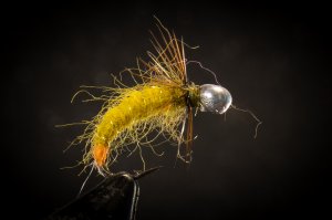 Мушка на хариуса. Рабочая оливка с люрексом