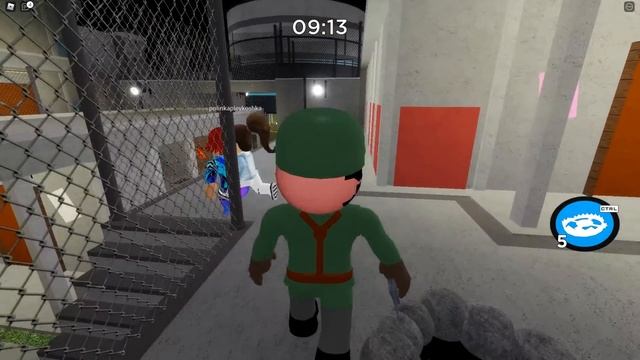 КОТЁНОК ЛАЙК и RED CAT троллят игроков в игре Пигги роблокс | Piggy roblox | Угадай где Пигги)) смотреть онлайн