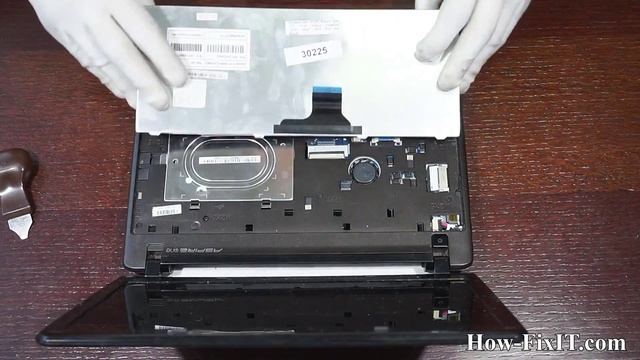 How to replace keyboard on Acer Aspire One 722 laptop смотреть онлайн