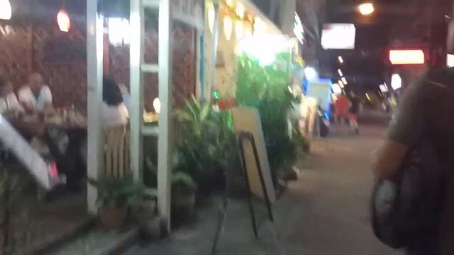 Паттайя 2018. " Русская улица" вечером. Отель Паттайя парк. смотреть онлайн